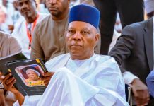 AT ANNUAL GRAND PRAYER SESSION: VP Shettima Pays Tribute To President Tinubu’s Mother, Extols Her Leadership Legacy AT ANNUAL GRAND PRAYER SESSION: VP Shettima Pays Tribute To President Tinubu's Mother, Extols Her Leadership Legacy