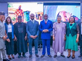 (L–R) Chairman, Broadcasting Organisations of Nigeria (BON), Senior High Chief Tony Akiotu; Managing Director/Chief Executive Officer, Nigerian Communications Satellite (NIGCOMSAT), Mrs. Jane Egerton-Idehen; Permanent Secretary, Federal Ministry of Communications, Innovation and Digital Economy, Engr. Nadungu Gagare, FNSE; Honourable Minister of Communications, Innovation and Digital Economy, Dr. Bosun Tijani; Deputy Speaker, House of Representatives, Rt. Hon. Benjamin Okezie Kalu; Honourable Minister of Information and National Orientation, Mohammed Idris, fnipr; Permanent Secretary, Federal Ministry of Information and National Orientation, Dr. Binyerem Ukaire, FWACS; and Director-General, National Broadcasting Commission (NBC), Mr. Charles Ebuebu, during the National Launch of the Digital Switchover (DSO) Project on June 17, 2026, in Abuja. Photo: Khalid Ahmed/FMINO.
