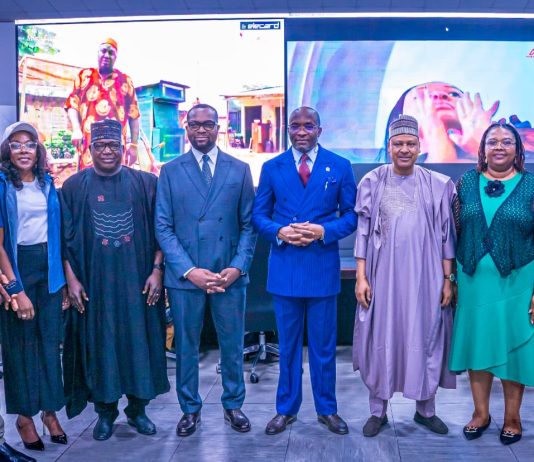 (L–R) Chairman, Broadcasting Organisations of Nigeria (BON), Senior High Chief Tony Akiotu; Managing Director/Chief Executive Officer, Nigerian Communications Satellite (NIGCOMSAT), Mrs. Jane Egerton-Idehen; Permanent Secretary, Federal Ministry of Communications, Innovation and Digital Economy, Engr. Nadungu Gagare, FNSE; Honourable Minister of Communications, Innovation and Digital Economy, Dr. Bosun Tijani; Deputy Speaker, House of Representatives, Rt. Hon. Benjamin Okezie Kalu; Honourable Minister of Information and National Orientation, Mohammed Idris, fnipr; Permanent Secretary, Federal Ministry of Information and National Orientation, Dr. Binyerem Ukaire, FWACS; and Director-General, National Broadcasting Commission (NBC), Mr. Charles Ebuebu, during the National Launch of the Digital Switchover (DSO) Project on June 17, 2026, in Abuja. Photo: Khalid Ahmed/FMINO.