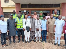 Federal Government Distributes Fertilizers To Ekiti Farmers As EKSG Pledges Transparency, Accountability
