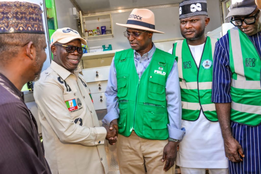 The Honourable  Minister ,Federal Ministry of Livestock Development  Idi Mukhtar Maiha, with Senator Adams Oshiomole and the Deputy governor Edo State, Rtd Honourable Dennis Idahosa during the Commissioning of the Veterinary hospital in Etsako, Edo State.