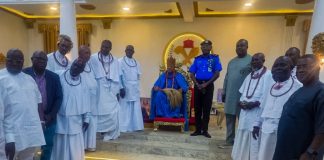 CP Yemi Oyeniyi psc, acipm mnips, In A Group Photograph With HRM Oharisi 111, The Ovie Of Ughelli And His Chiefs During The Visit.