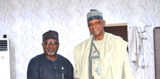 Hon Minister (FMHUD) , Engr Muttaqha Rabe Darma received the President of Council for the Regulation of Engineering in Nigeria (COREN), Engr Prof Sadiq Zubair on a courtesy visit. The disscussions centered on improving standards in the built industry and enhancing safety.*