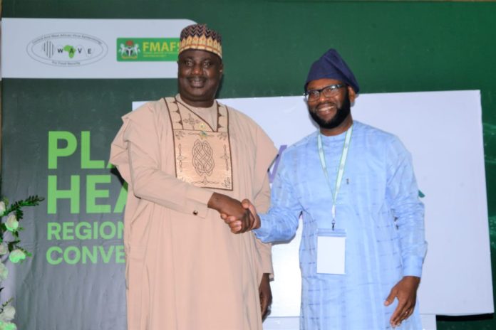 The Minister of State for Agriculture and Food Security, Sen Dr Aliyu Sabi Abdullahi, Executive Director, WAVE, Prof Justin Pita, Permanent Secretary, FMAFS, Dr Marcus Olaniyi Ogunbiyi and other stakeholders during the launch.