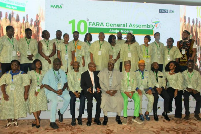 The Minister of State for Agriculture and Food Security, Sen Dr Aliyu Sabi Abdullahi, Members of the newly elected Board of Directors, FARA during the 9th Africa Agriculture Science Week.