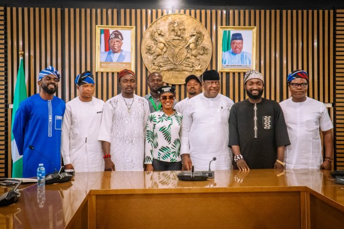 IMG-20260807-WA0039 (3rd right) Secretary to the Government of the Federation, Sen. George Akume, CON, in a group photograph with the leadership of National Union of Benue State Students during a courtesy visit to his office on Thursday, 6th August, 2026 in Abuja.