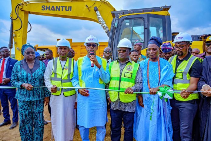 No More Temporary Fixes, Says Umahi As FG Flags Off Ibadan–Ijebu Ode Dualisation; Minister Moves To Benin, Ekiti To Tackle Critical Roads