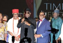 L-R: Managing Director, Federal Airports Authority of Nigeria; Mrs. Olubunmi Kuku; Obi of Onitsha, His Majesty Igwe Nnaemeka Alfred Ugochukwu Achebe; Hon. Minister of Aviation and Aerospace Development, Festus Keyamo SAN; Former President African Development Bank, Dr. Akinwunmi Adesina; Permanent Secretary Federal Ministry of Aviation and Aerospace Development, Mahmud Adam Kambari FCNA, FICA and the Chief Executive Officer/ Director General Nigeria Civil Aviation Authority, Capt. Chris Najomo at the Presentation of Award in Abuja. 