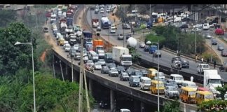 Kara Bridge Repairs: Lagos Commuters Trapped in Traffic Nightmare as Gridlock Spreads Across Lagos