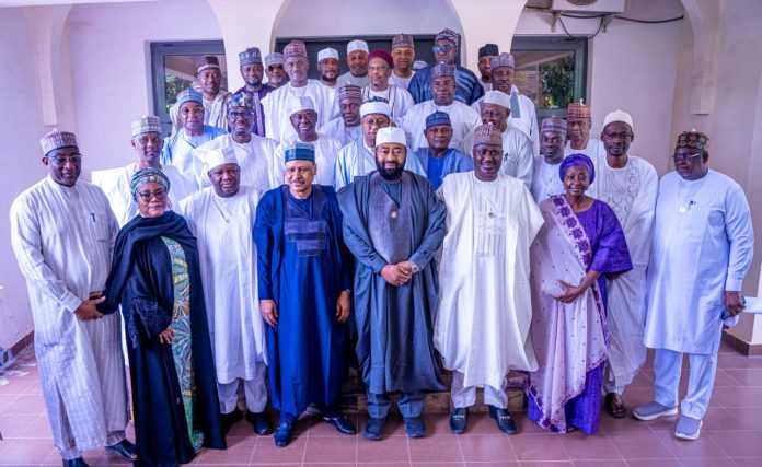 *COURTESY VISIT TO THE EXECUTIVE GOVERNOR OF NIGER STATE* The Chairman of the Niger State Development Forum (NSDF) and Honourable Minister of Information and National Orientation, Mohammed Idris, fnipr, led members of the Forum, including the Honourable Minister of State for Agriculture and Food Security, Senator Aliyu Sabi Abdullahi, on a courtesy visit to the Executive Governor of Niger State, Farmer Mohammed Umaru Bago, to strengthen collaboration and support ongoing development efforts in the state, on October 9, 2026, in Abuja. Photo: Khalid Ahmed/FMINO.