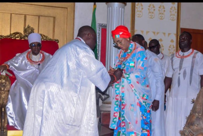 IMG-20261017-WA0000 Oba of Benin Honours First Lady Remi Tinubu with Ikele Coral Bead
