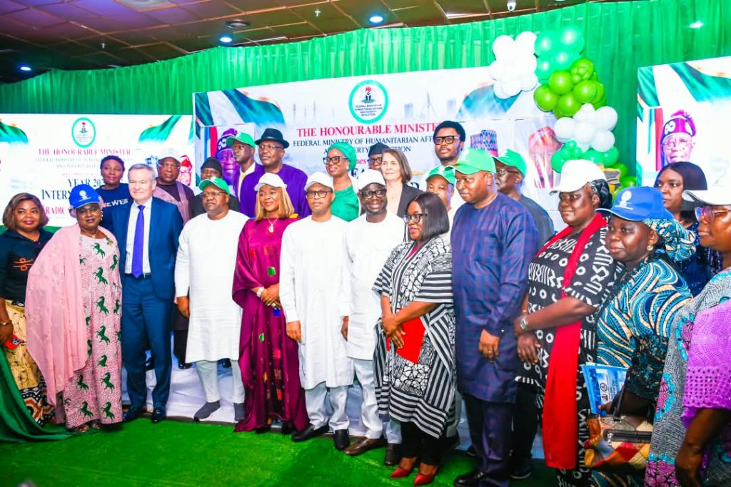 Group picture with the HM, PS and the management staff of the ministry during the event.