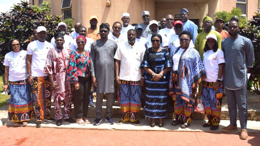 R-L; Ag. National Coordinator/CEO of the SERVICOM Office, Mrs. Helen Lawal (4th), Registrar and Chief Executive of JAMB, Professor Segun Aina (5th) and other dignitaries in a group photograph during the Joint Admissions and Matriculation Board (JAMB) commemoration of the 2026 Customer Service Week on 19th October, 2026 at the Board’s Headquarters in Abuja.