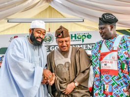 L-R: His Excellency Mohammed Umar Bago, Executive Governor of Niger State; Honourable Minister of Information, Mohammed Idris, and Minister of State Agriculture abd Food Security, Dr Aliyu Sabi Abdullahi, at the inauguration of the Niger State APC Gubernatorial Campaign Council, held on Monday at the Niger State Government House, Minna, Niger state